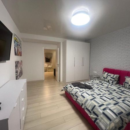 2-Room Luxury Apartment In The Center Kiev Eksteriør billede