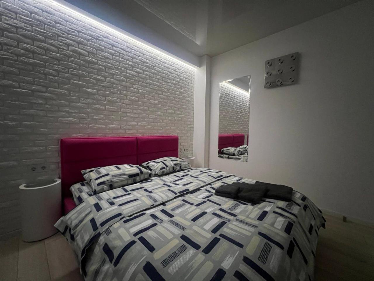 2-Room Luxury Apartment In The Center Kiev Eksteriør billede