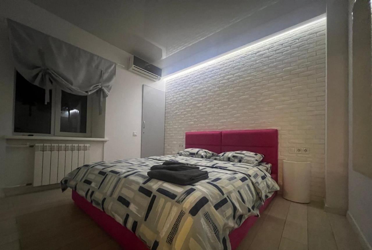 2-Room Luxury Apartment In The Center Kiev Eksteriør billede