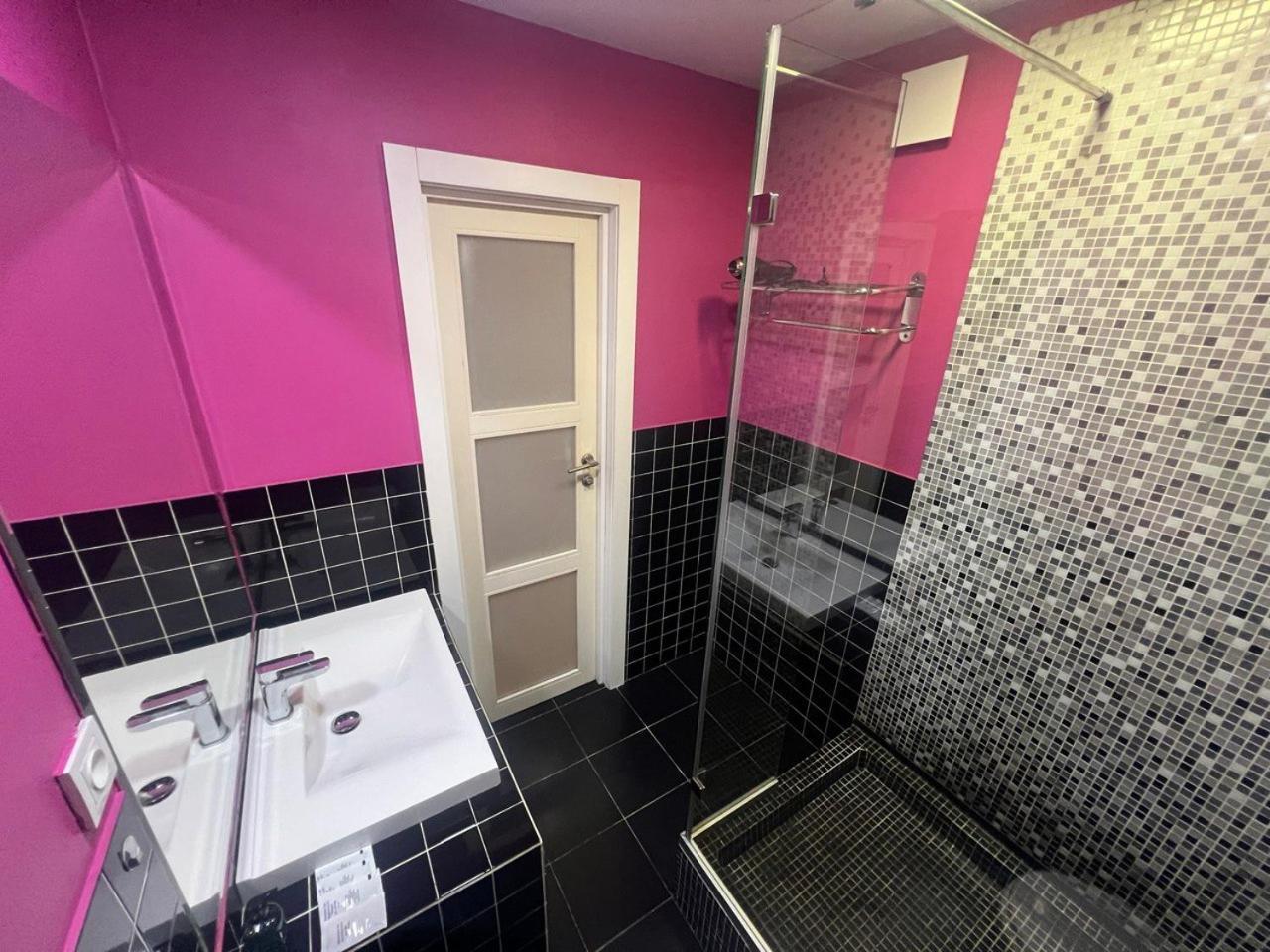 2-Room Luxury Apartment In The Center Kiev Eksteriør billede