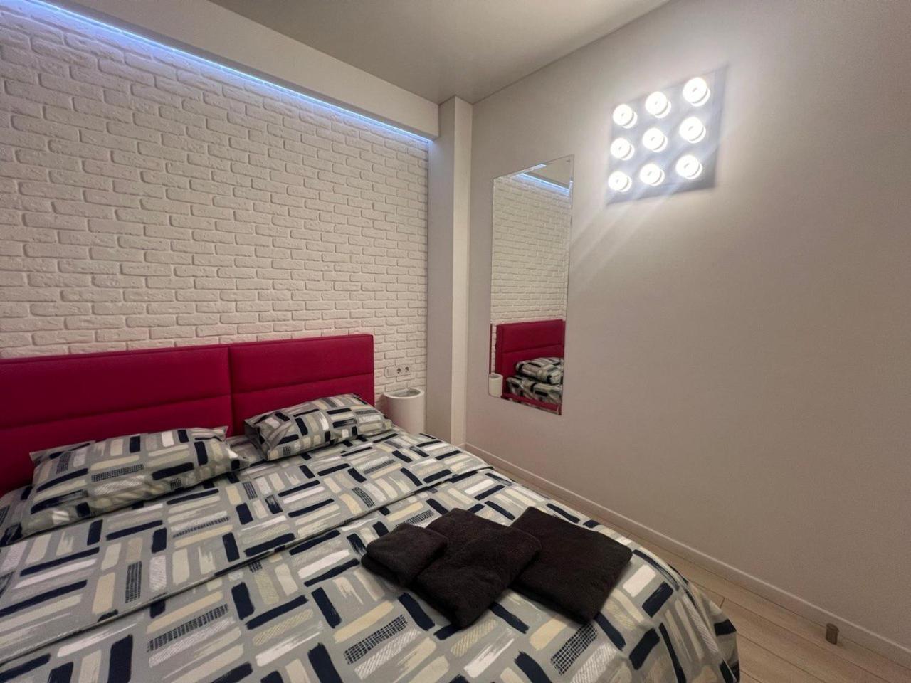 2-Room Luxury Apartment In The Center Kiev Eksteriør billede